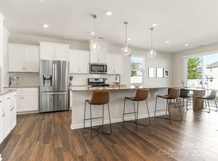 8834 Addingham Dr, Charlotte, NC 28269