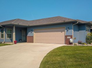1105 S Wheatland Ave, Sioux Falls, SD 57106