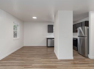 4928 W Powell Blvd #216, Gresham, OR 97030