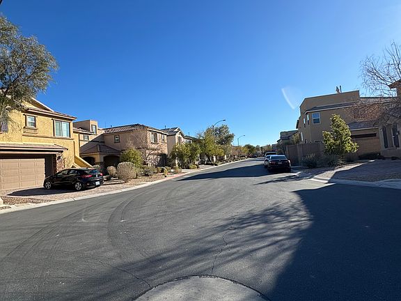 5th image of 10403 Palmadora St