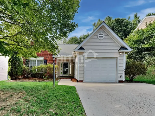 5117 Oakhurst Park Ct, Kernersville, NC 27284
