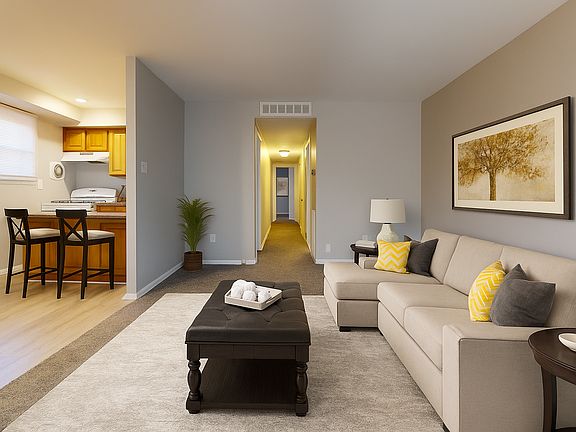 2nd image of 2037 Beyer Ave Floor 1