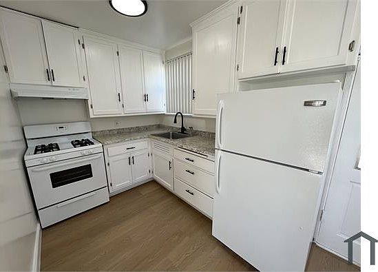 5th image of 1325 W 219th St