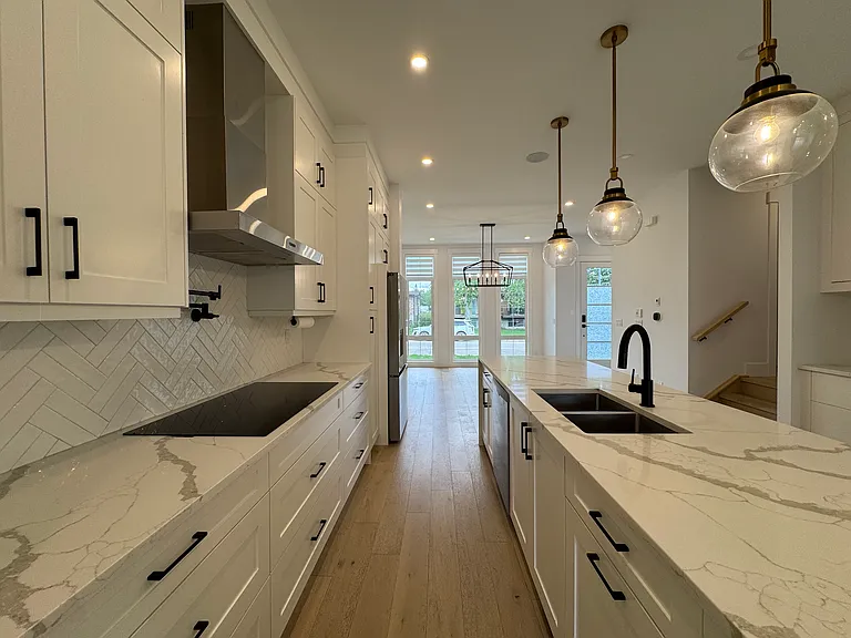 521 23rd Ave NE #521A — Photo 37
