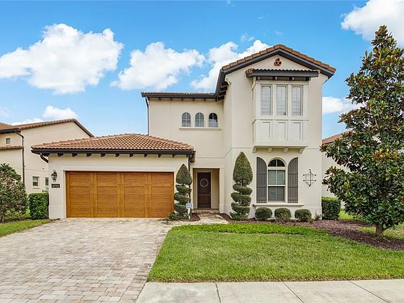 2nd image of 10782 Royal Cypress Way