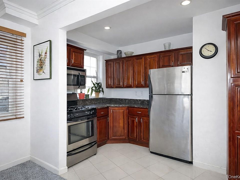 ちぇページ 21910 132nd Road, Springfield Gardens, NY 11413 | Zillow