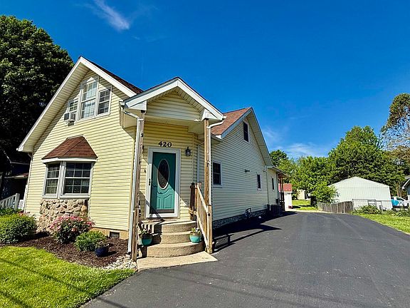 2nd image of 420 Hasty St