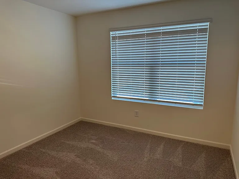148 Rydal Way — Photo 25