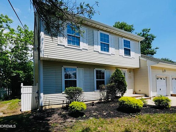 2nd image of 2207 Herbertsville Road