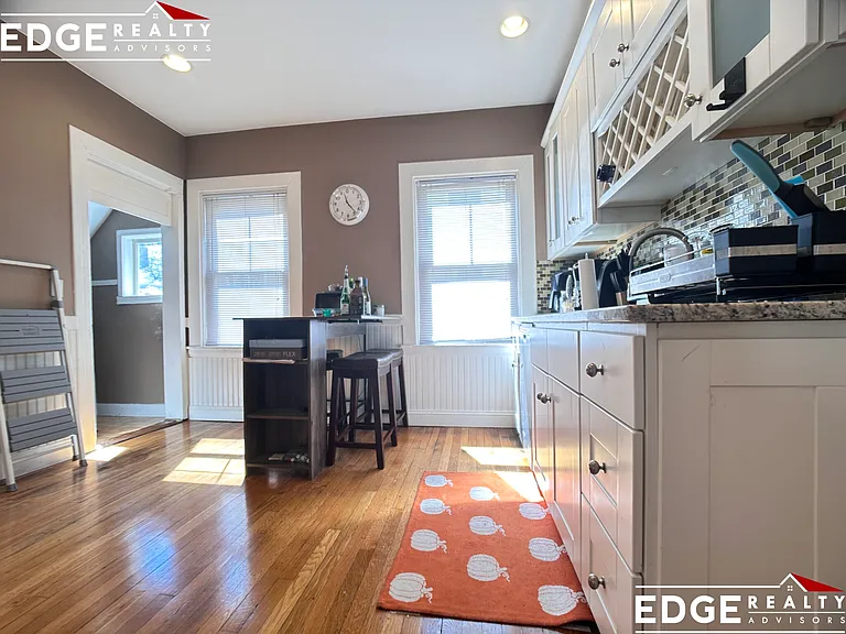 22 Brooks St #1A — Photo 6