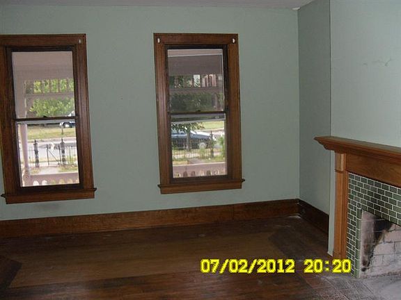 4th image of 805 Campbell Ave