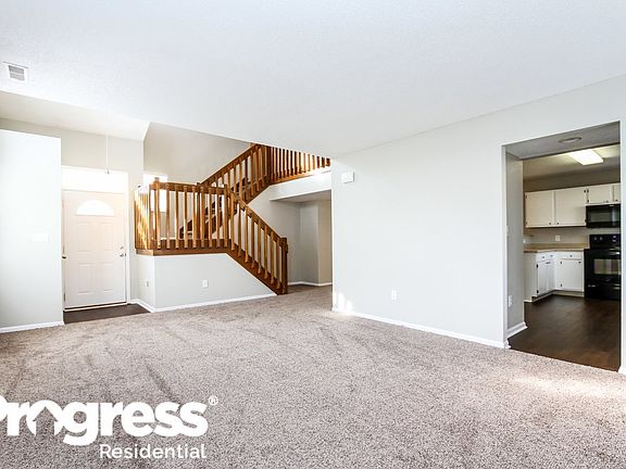 3rd image of 4333 Village Trace Ct