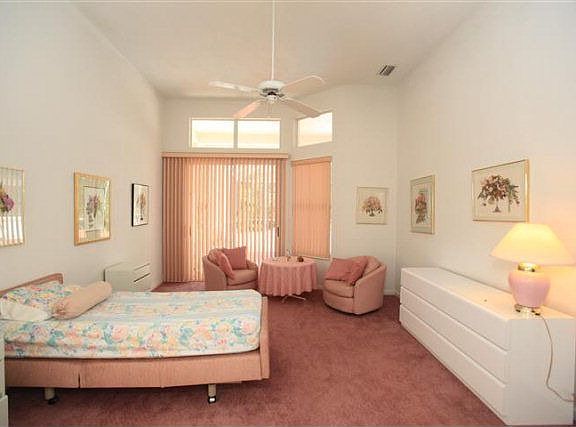 5th image of 4 Live Oak Ln