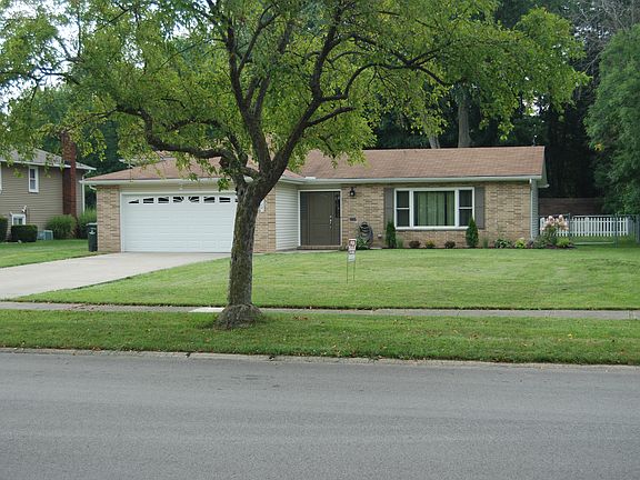 3rd image of 7041 Warrington Dr