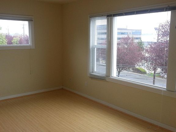 2nd image of 1545 Fawcett Ave