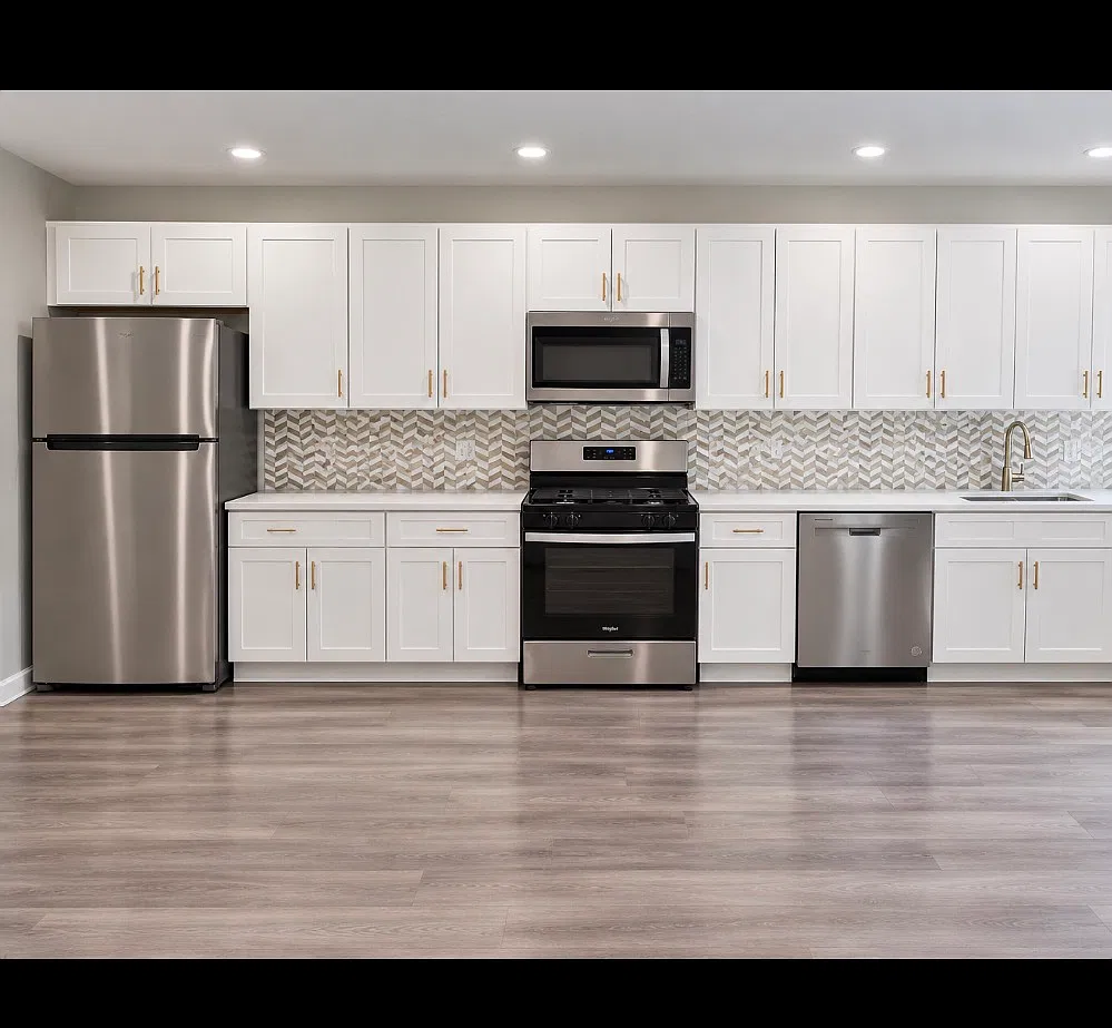 4 bed, 1092 sqft, $2,300 — Photo 1