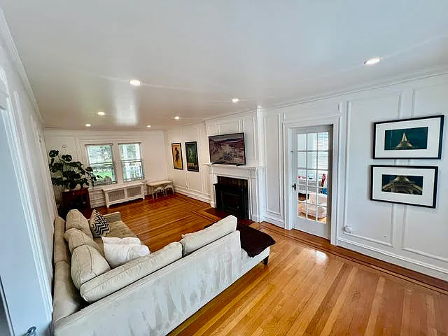 22 Longfellow Rd — Photo 5