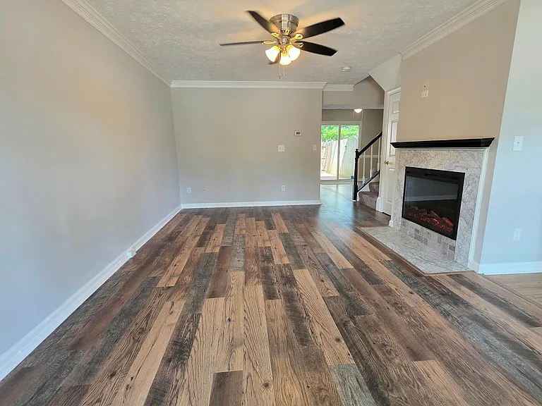 304 Arabian Cir — Photo 6