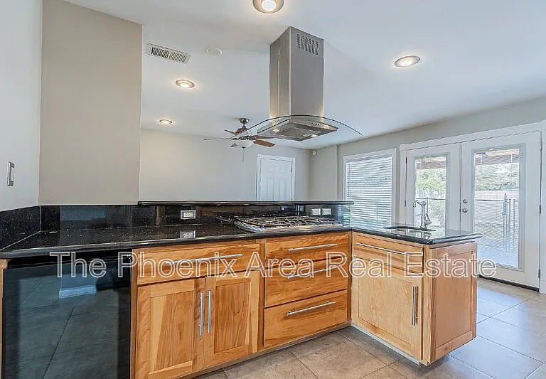 8654 E Windsor Ave — Photo 15