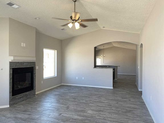 3rd image of 2487 Sunset View Ave