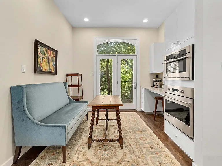 3718 Bridle Path — Photo 13