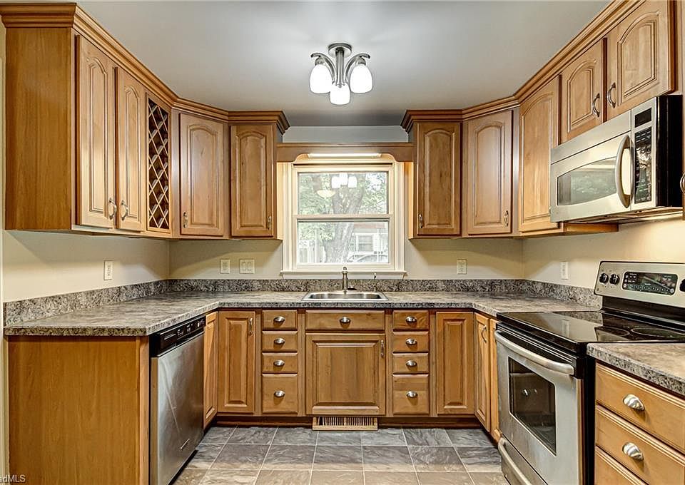 1st image of 5716 Friendswood Dr