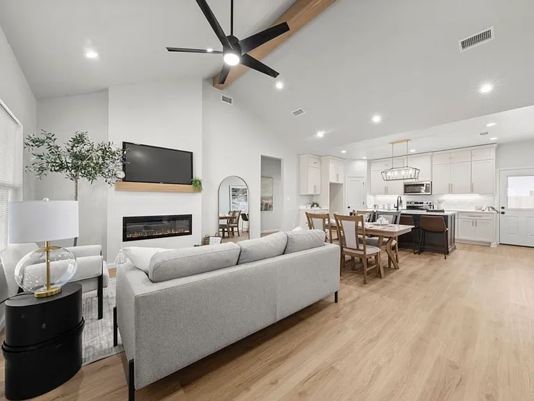1628 Ewing Ave — Photo 15