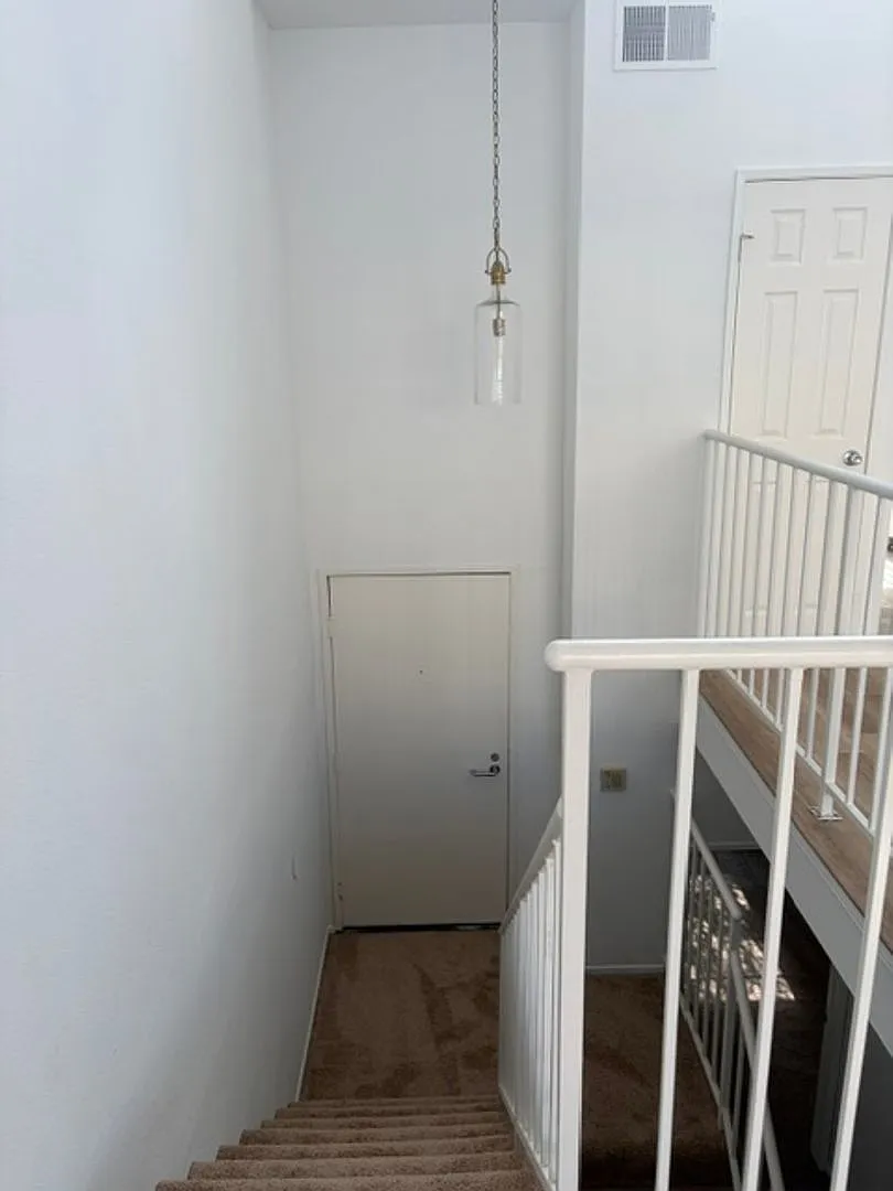 450 North Van Ness Avenue (9706) — Photo 2