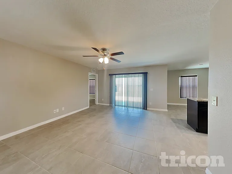 2163 Mandarin Loop — Photo 3