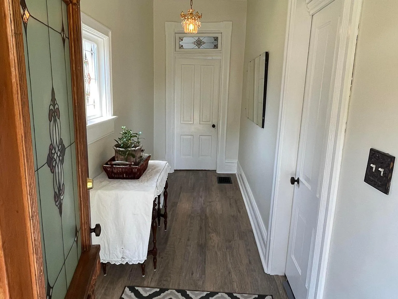 3 bed, 1488 sqft, $2,050 — Photo 3