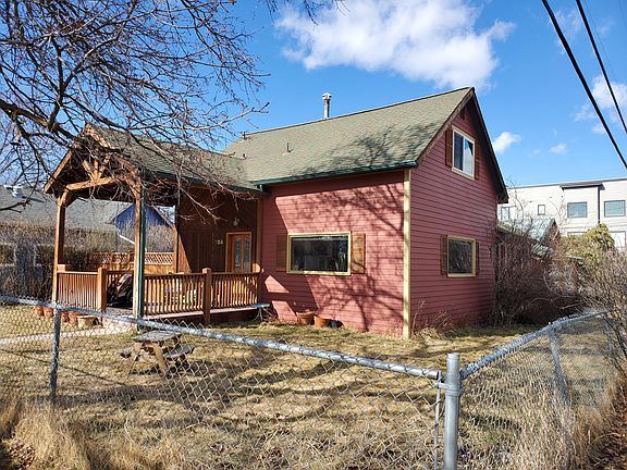 2nd image of 225 Hickory St