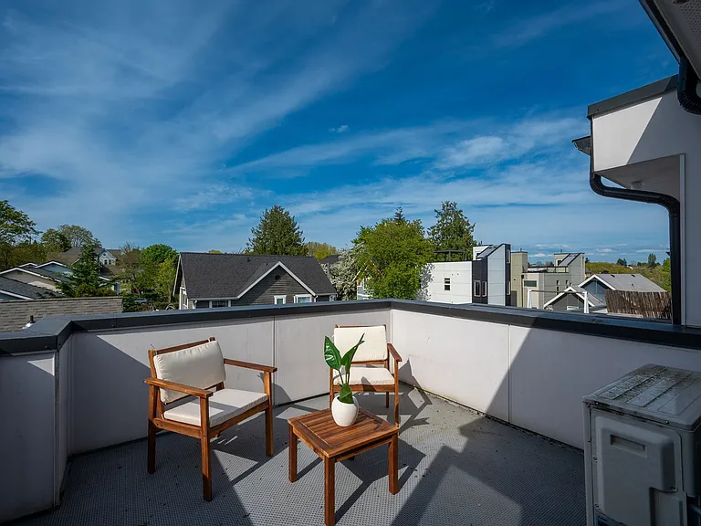 2108 E James St #A — Photo 24