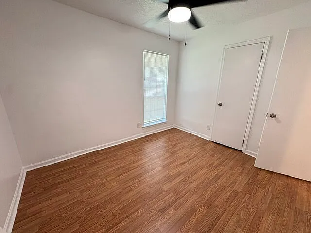 5754 Darien Dr #5754 DARIEN DR — Photo 8