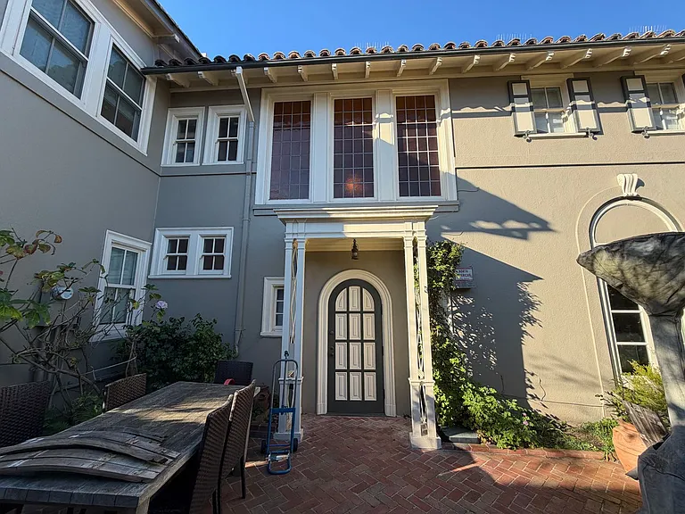 5 Santa Ana Ave — Photo 26