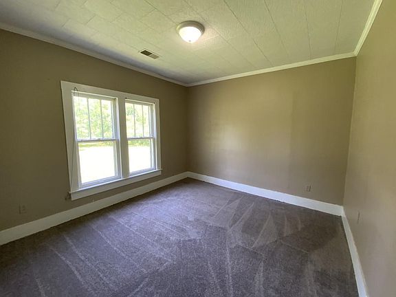 2nd image of 510 Lake St