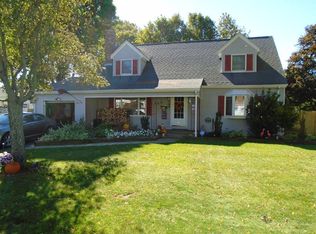19 William Ave, Seekonk, MA 02771