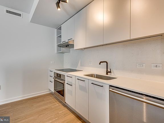 5th image of 1625 Eckington Pl NE APT 502