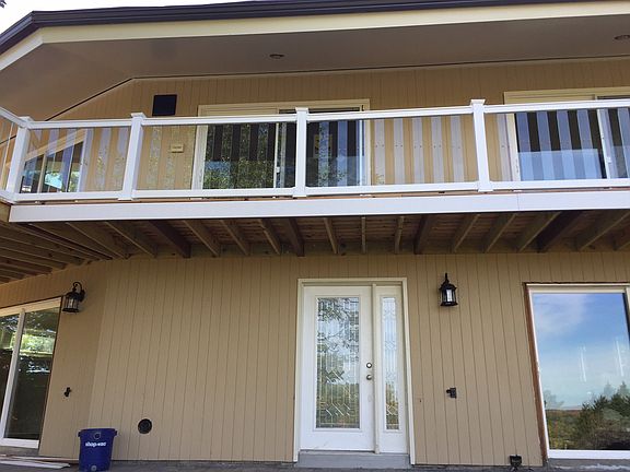 View of 2nd floor deck