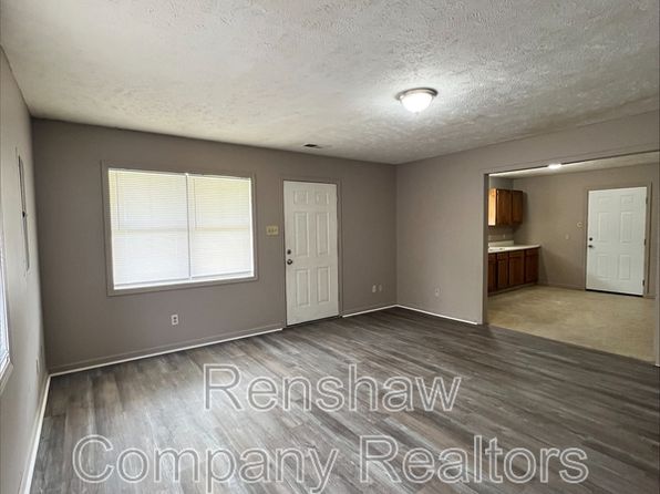 209 Liberty Ave, Dyersburg, TN 38024