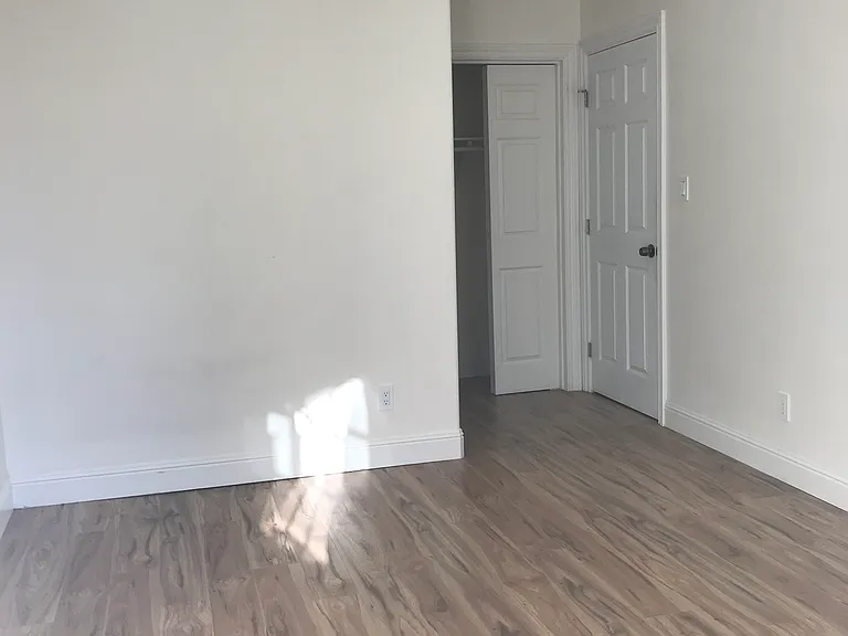 211 Miramar Ave #3 — Photo 3