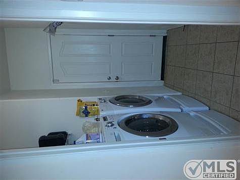 3rd image of 851 Granada Hill Ave