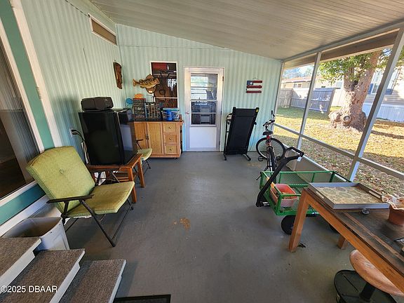 3rd image of 712 Rock Ct