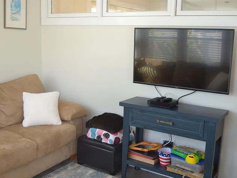 15 Ortley Ave — Photo 16