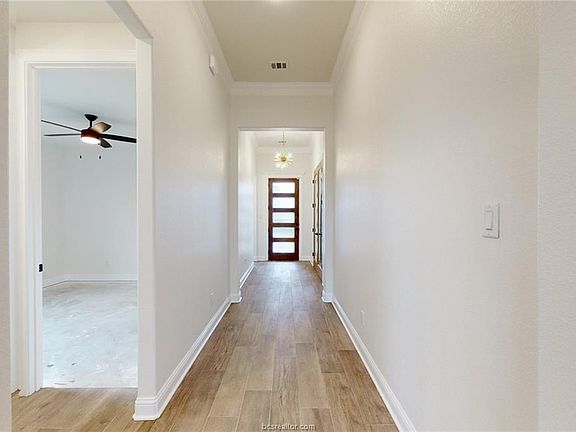 3rd image of 4111 Hennepin Ct