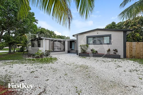 1185 Arizona Ave Photo 1