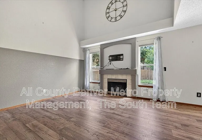 19721 E Stanford Dr — Photo 4