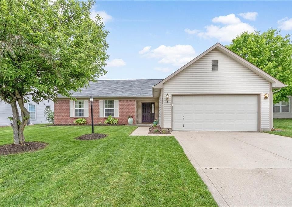 1st image of 12520 Winding Creek Ln