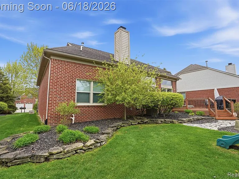 29126 Eastman Trl — Photo 32