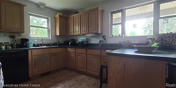 5th image of 4850 Mill Creek Dr