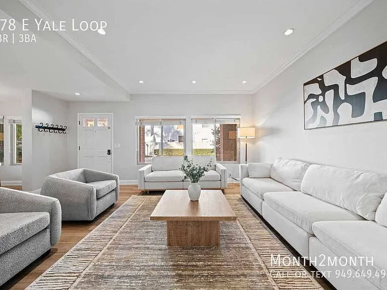 478 E Yale Loop — Photo 5